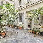 Apartment Louvre Museum By Studio Prestige