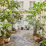 Apartment Louvre Museum By Studio Prestige