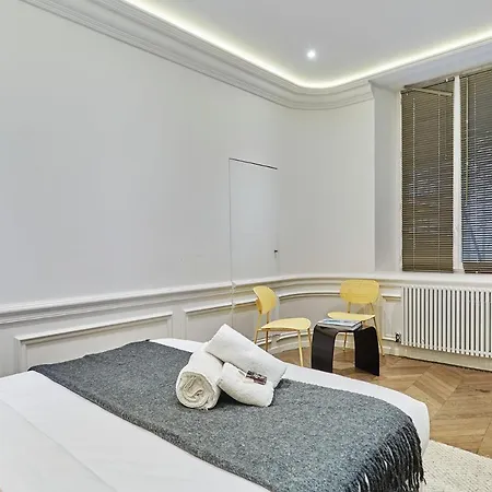 Apartment Louvre Museum By Prestige Paris